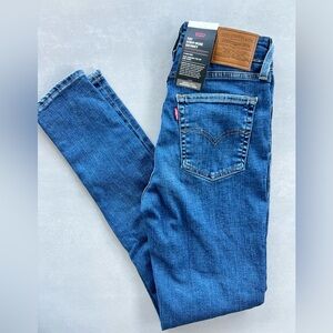 Levi’s jeans 721 high rise skinny size 27 blue denim soft bottoms straight women